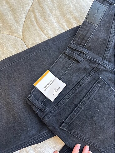 l Beden siyah Renk Pull and bear