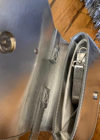 Beden gri Renk Diesel Gri Parlak Metal Tokalı Kadın Çanta