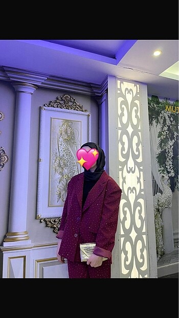 Taşlı blazer takım