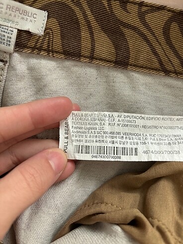 38 Beden kahverengi Renk Pull and bear desenli kahverengi pantolon
