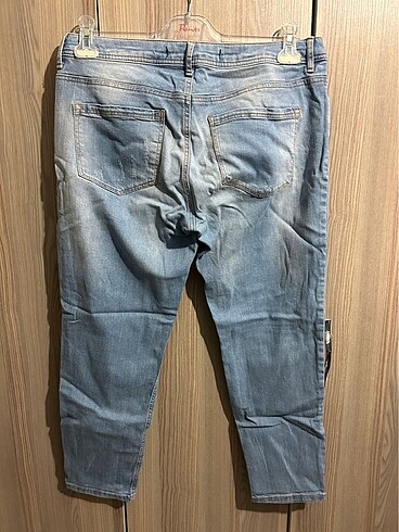 LC Waikiki Lc Waikiki Yırtık Mom Jean