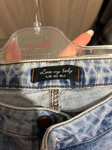 40 Beden Love My Body Yırtık Kot Pantolon