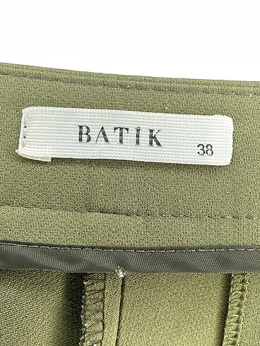 38 Beden yeşil Renk Batik Düz Kesim %70 İndirimli.