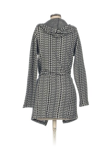 38 Beden H&M Hırka %70 İndirimli.