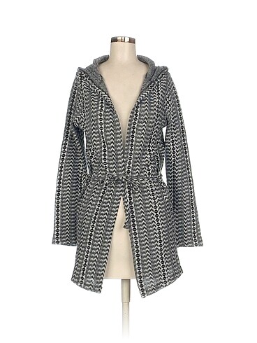 H&M Hırka %70 İndirimli.