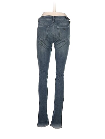 29 Beden Guess Jean / Kot %70 İndirimli.