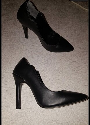 Siyah renk stiletto
