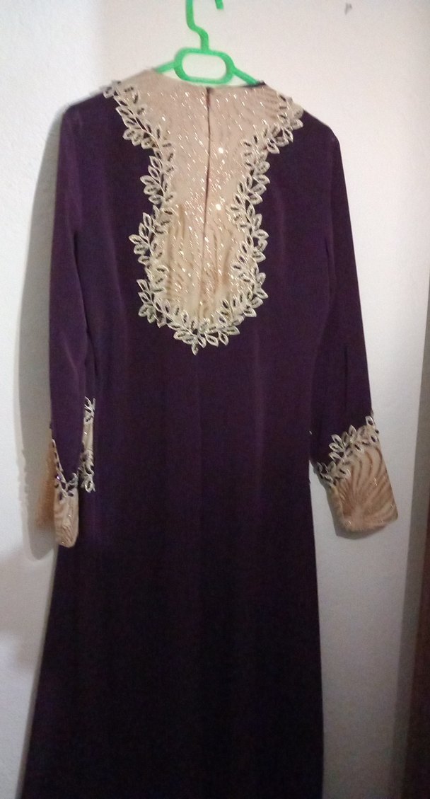 Uzun Kollu Mor Nakışlı Kadın Elbise - Görsel 5