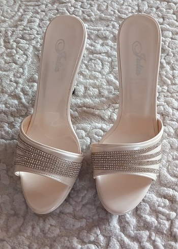Beyaz Saten Taşlı Stiletto Kadın Terlik - Görsel 2