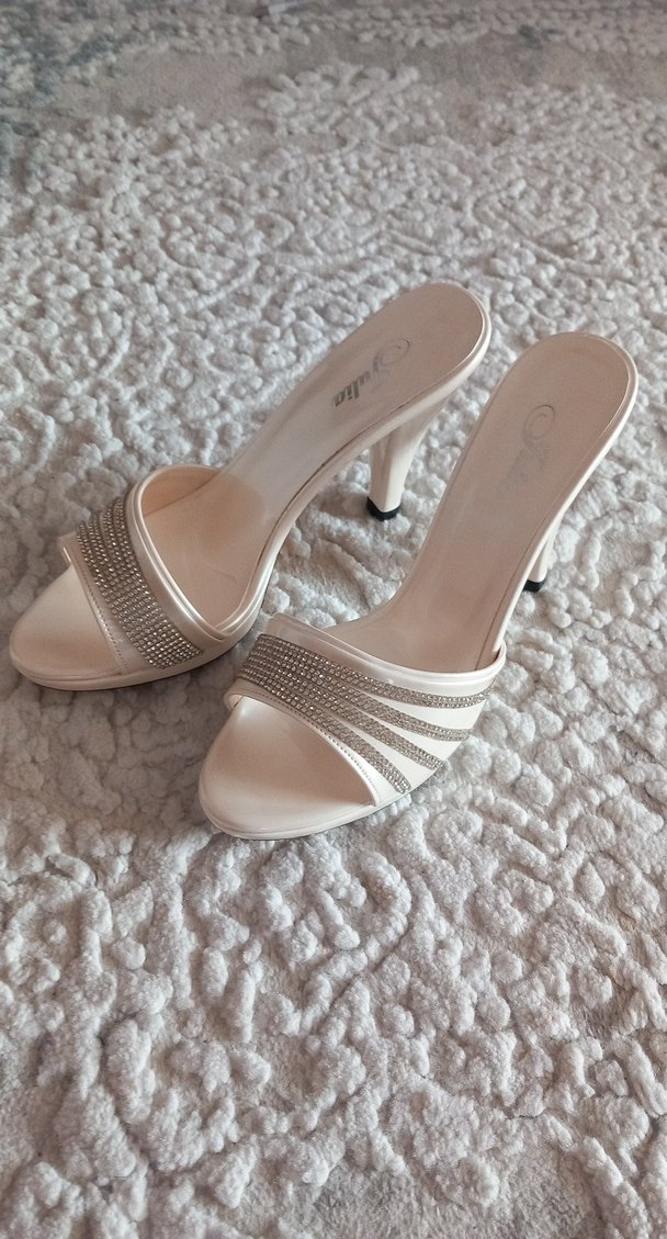 Beyaz Saten Taşlı Stiletto Kadın Terlik - Görsel 4