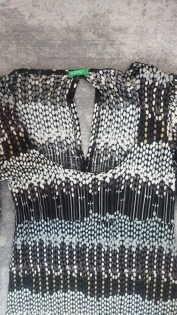 İnce mevsimlik Benetton marka elbise  - Görsel 2