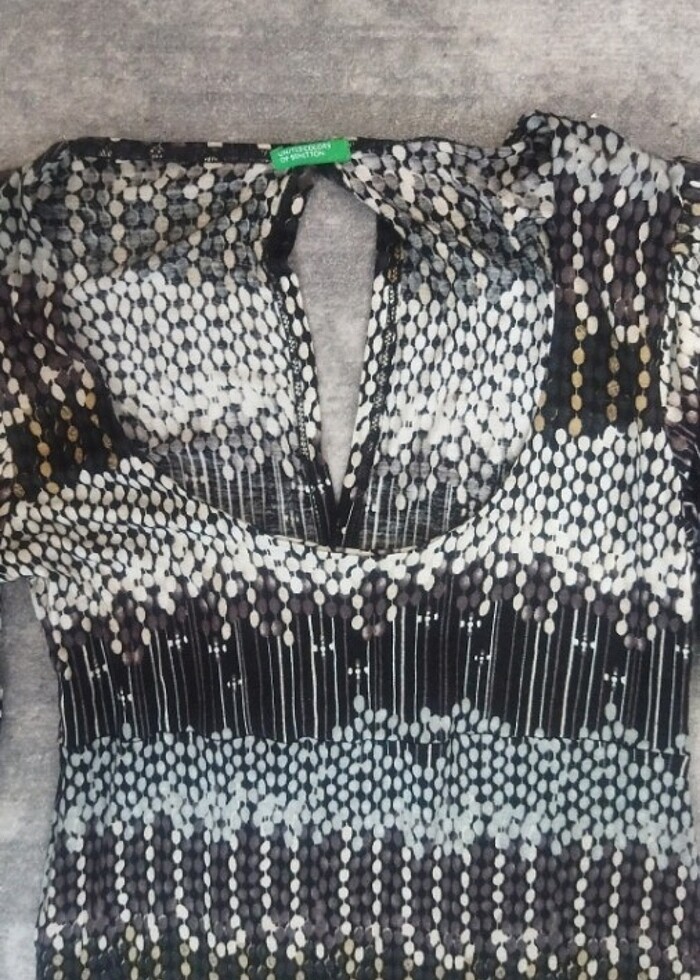 İnce mevsimlik Benetton marka elbise  - Görsel 2