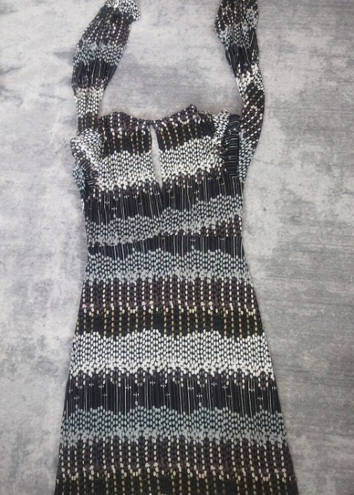 İnce mevsimlik Benetton marka elbise  - Görsel 5