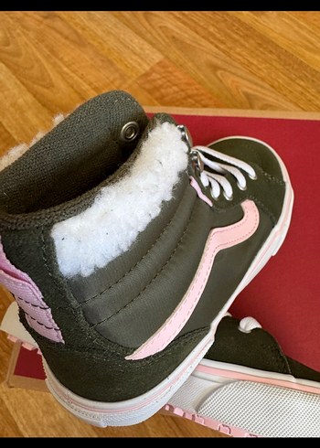 Vans Vans Bot