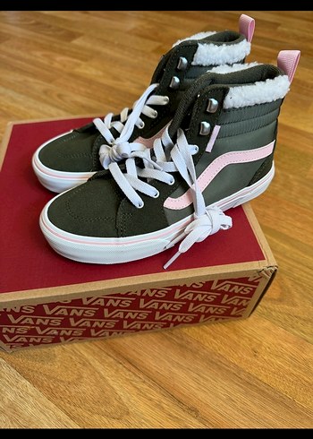 Vans Bot