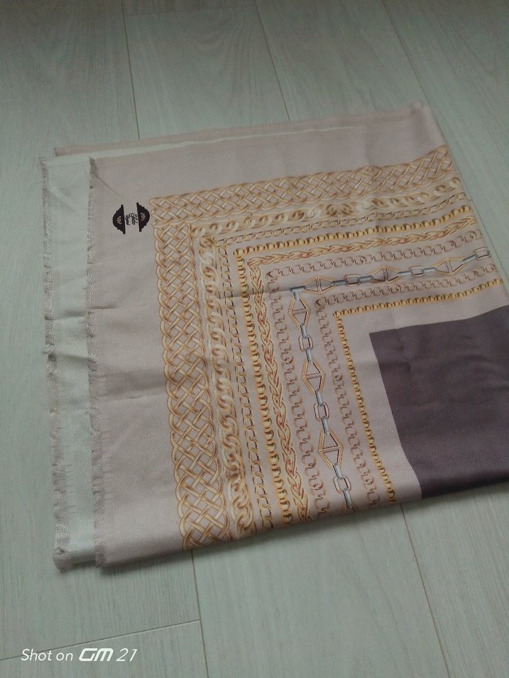 Bej Gri kadın eşarp - Görsel 2