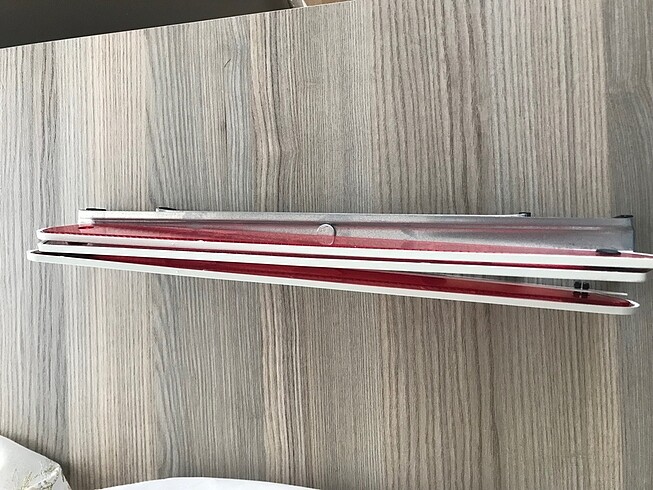  Beden Renk Üçgen Reflektör- Metal ayaklı-SIFIR