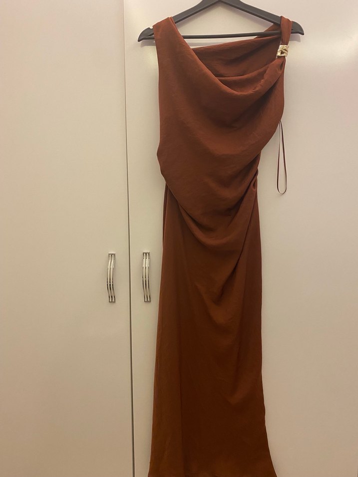 Drapeli Uzun Kahverengi Kadın Elbise - Görsel 4