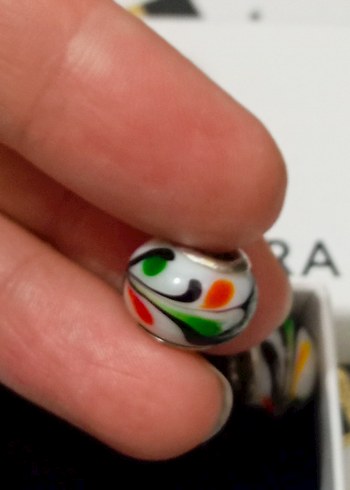  Beden Pandora Renkli Boncuk Charm