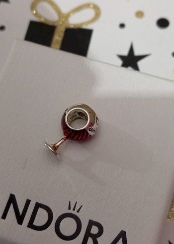 Pandora Bordo Renkli Boncuklu Pandora Şarap Kadehi Charm