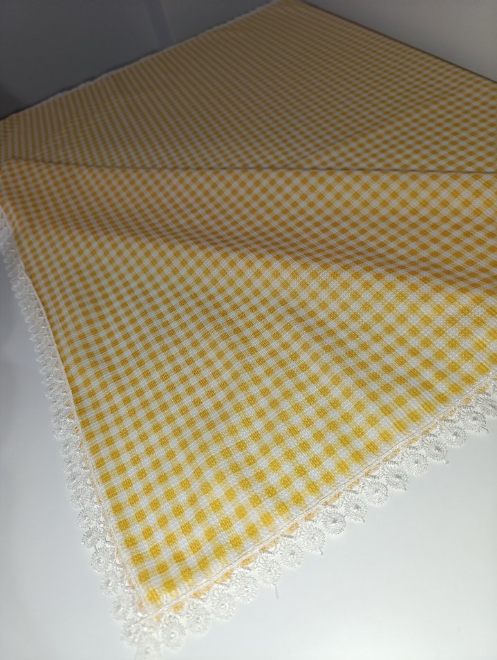 Sarı Ekose Masa Örtüsü Dantel Kenarlı. - Görsel 4