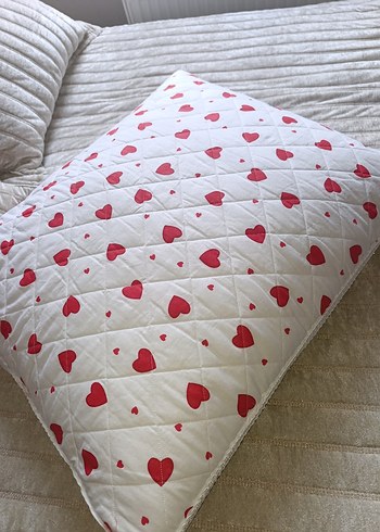 Kırmızı Kalp Desenli sürpriz pike
TEK KİŞİLİK - Görsel 3