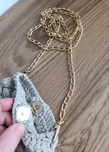 Zincir Detaylı Gri Örgü Kadın Çapraz Çanta - Görsel 2