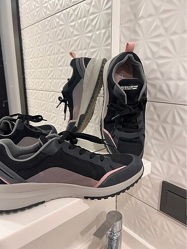 Skechers Memory Foam