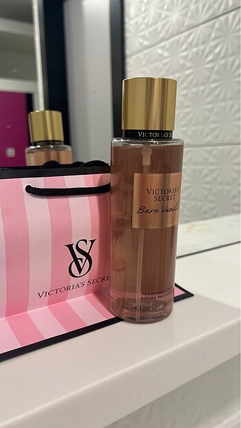 Victoria s Secret Bare Vanilla