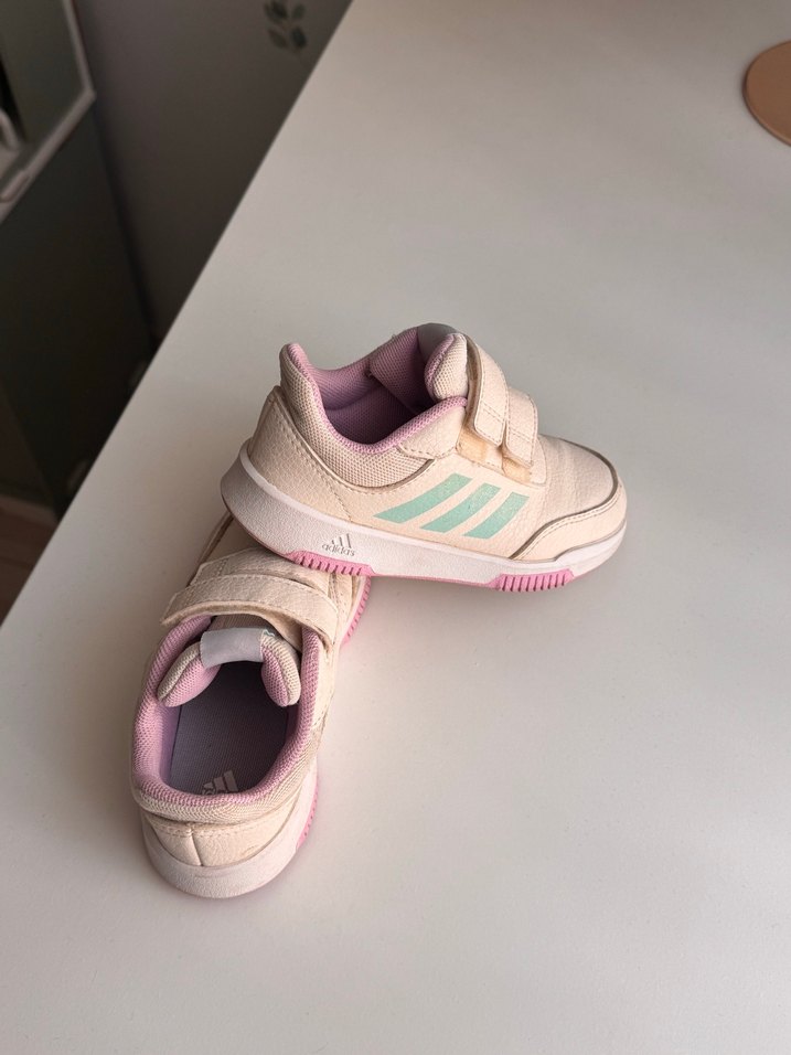 Kız Çocuk Bej Cırt Cırtlı Spor Ayakkabı - Görsel 5