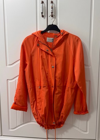 Turuncu Düğmeli Midi Kadın Yağmurluk Ceket - Görsel 2