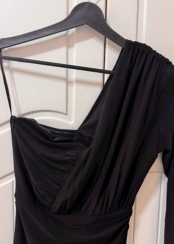 Tek Kollu Siyah Uzun Abiye Elbise - Görsel 3