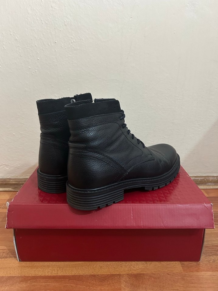 Erkek Bot - Görsel 2