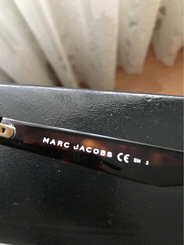  Beden Marc Jacobs bayan gözlüğü