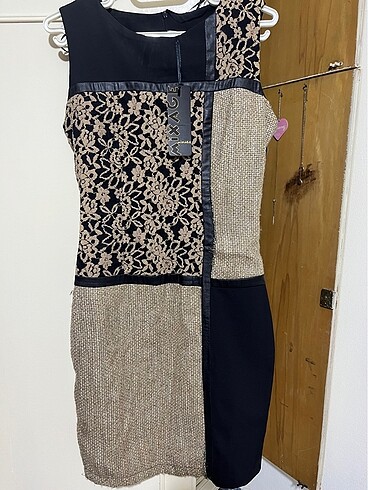 Kısa elbise - Görsel 3