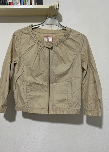 Bershka Bej Kadın Fermuarlı Ceket