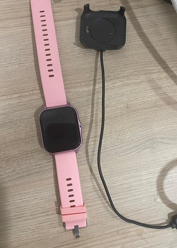 Pembe Kayışlı Gri Akıllı Saat