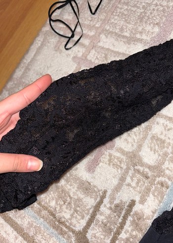 Dantel Detaylı Siyah Gotik Uzun Kollu Bluz - Görsel 3