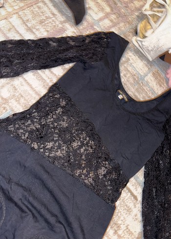 Dantel Detaylı Siyah Gotik Uzun Kollu Bluz - Görsel 2