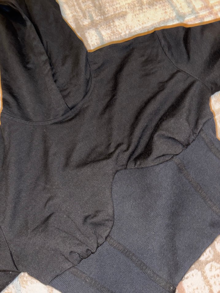 Siyah Yüksek Yakalı Kadın Sweatshirt - Görsel 2