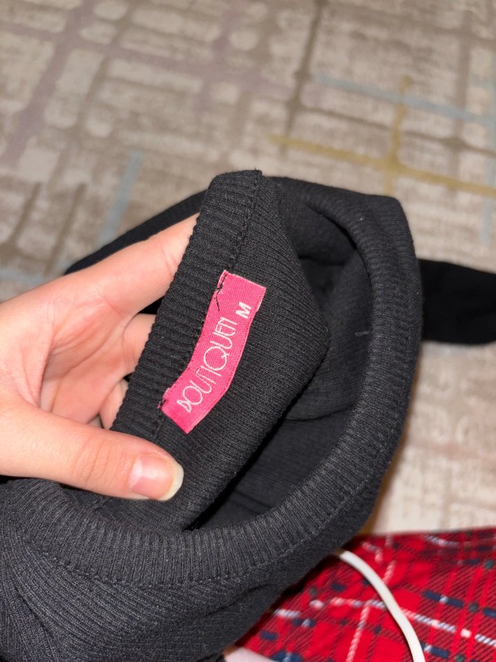 Siyah Uzun Kollu Kadın Bluz - Görsel 3