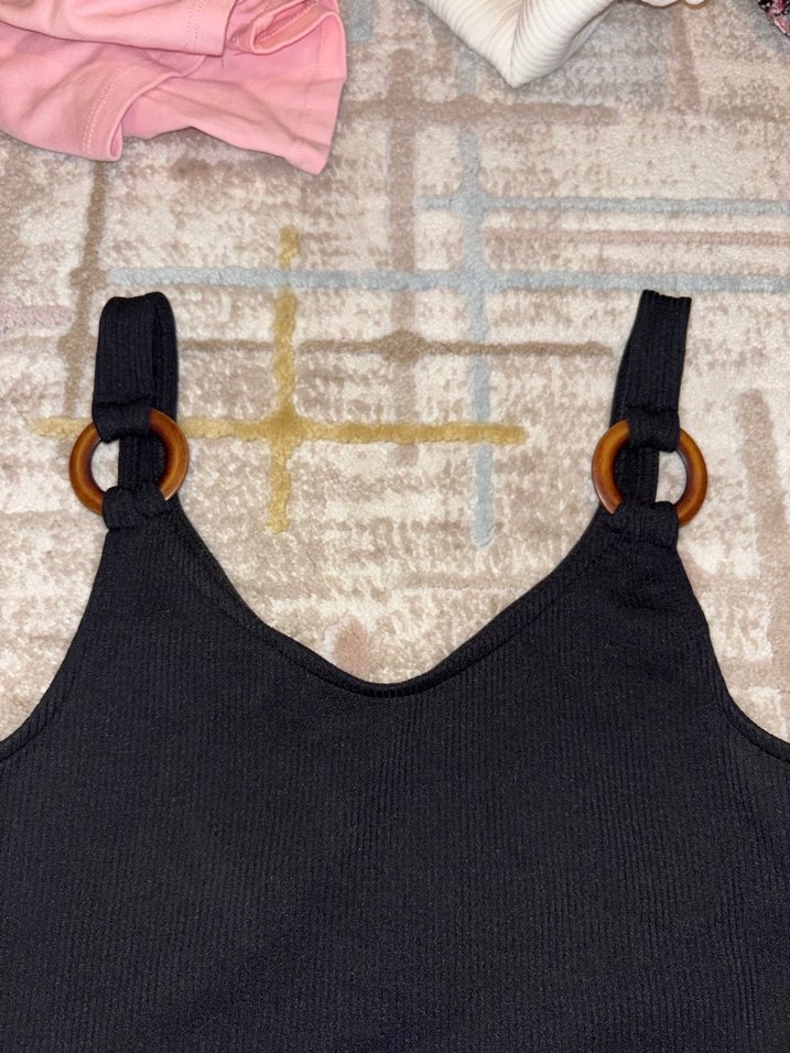 Tokalı Siyah V Yaka Kadın Atlet - Görsel 3