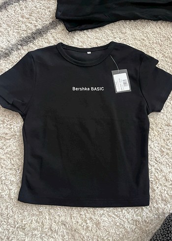 Bershka Basic Siyah Kısa Kollu Tişört
