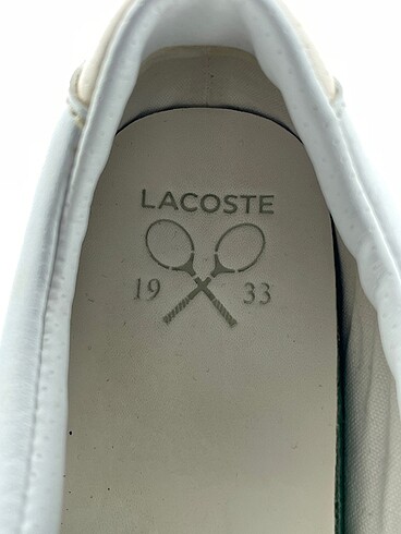 37 Beden beyaz Renk Lacoste Spor Ayakkabı %70 İndirimli.