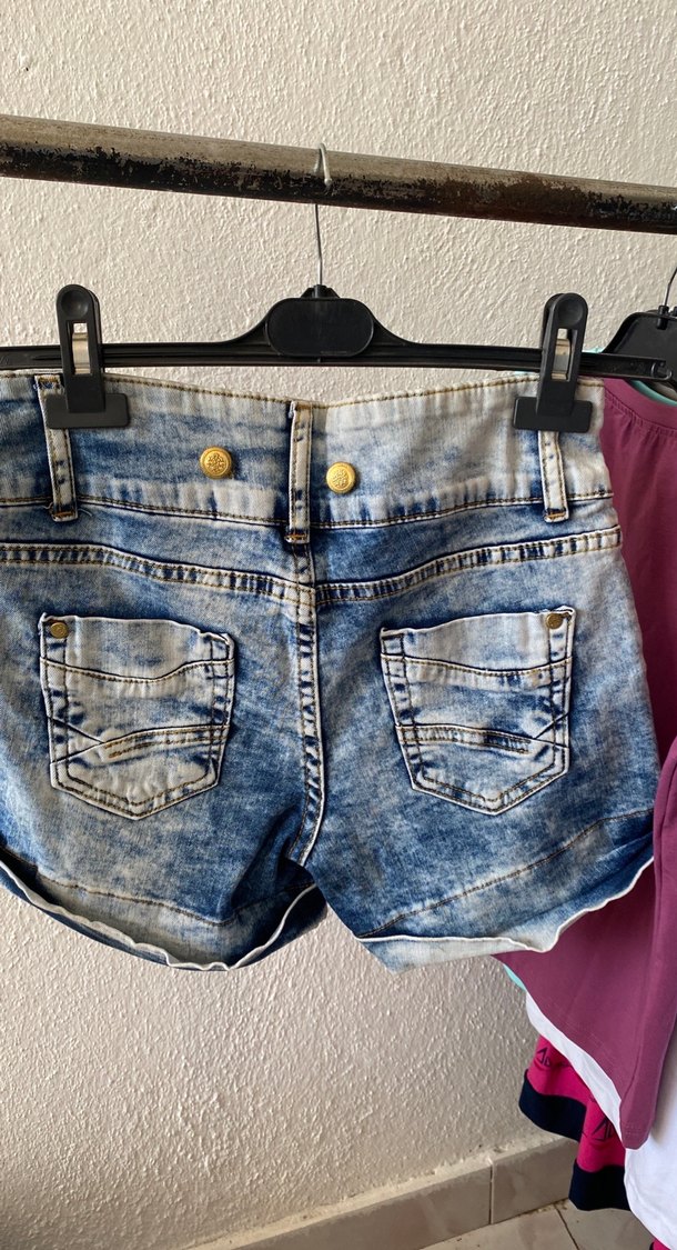 Kadın Mavi Batik Desenli Mini Denim Şort - Görsel 2