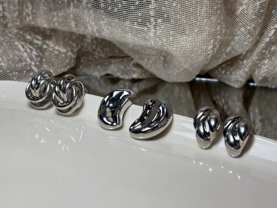 Parlak İşlemeli Altın Kadın Bileklik - Görsel 3