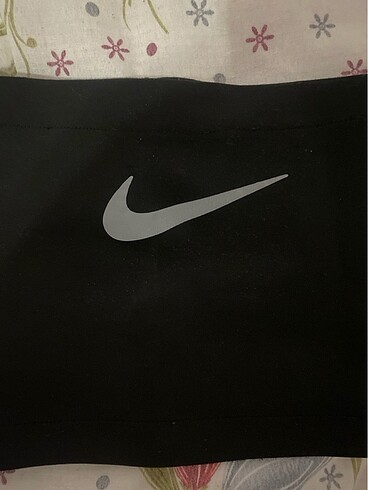 Nike Maske