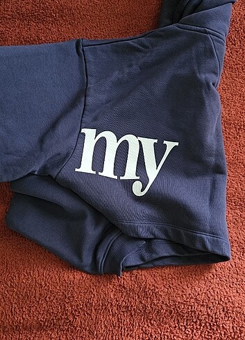 m Beden Tommy Hilfiger Crop Sweatshirt
