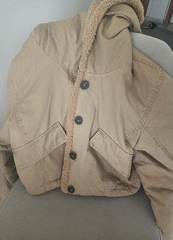 s Beden Pull bear mont