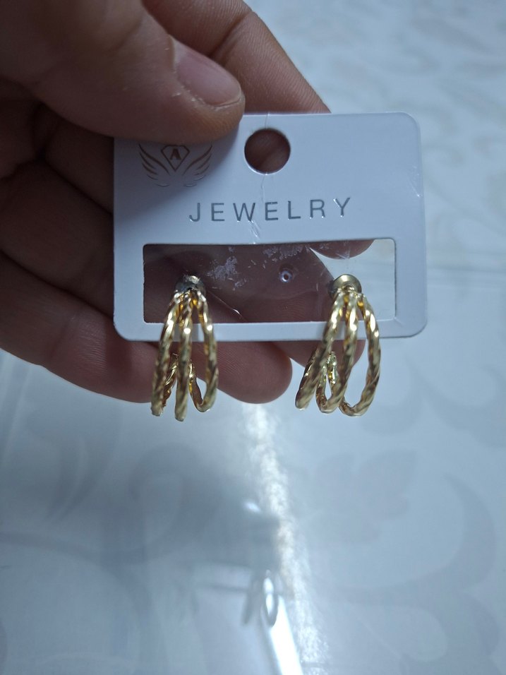 Zincir Detaylı Mini Altın Küpeler - Görsel 2